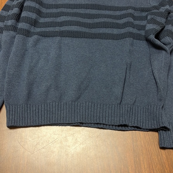 Tahari Indigo Heather sweater, size extra large, NWT - Picture 8 of 13